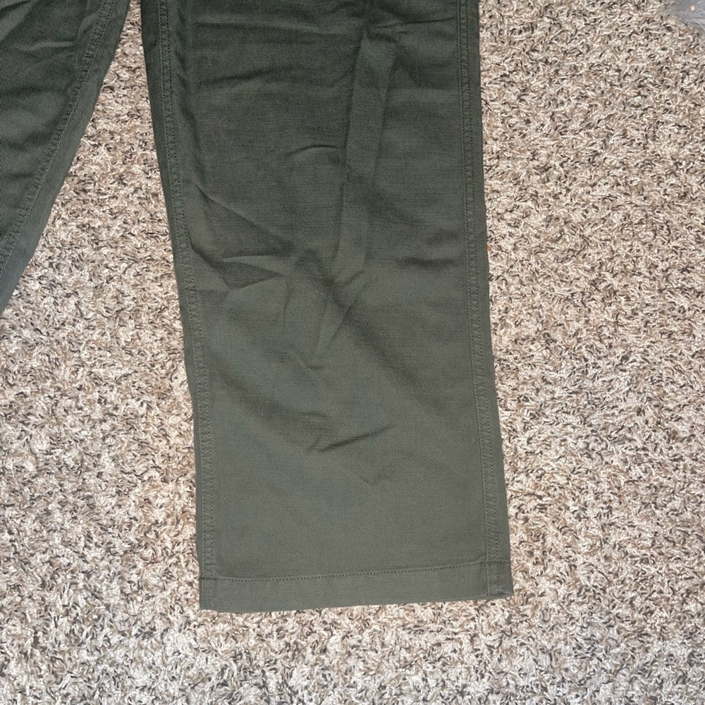 GAP Women’s Dark Olive Green Straight-Leg East Twill Pants - Picture 3 of 10